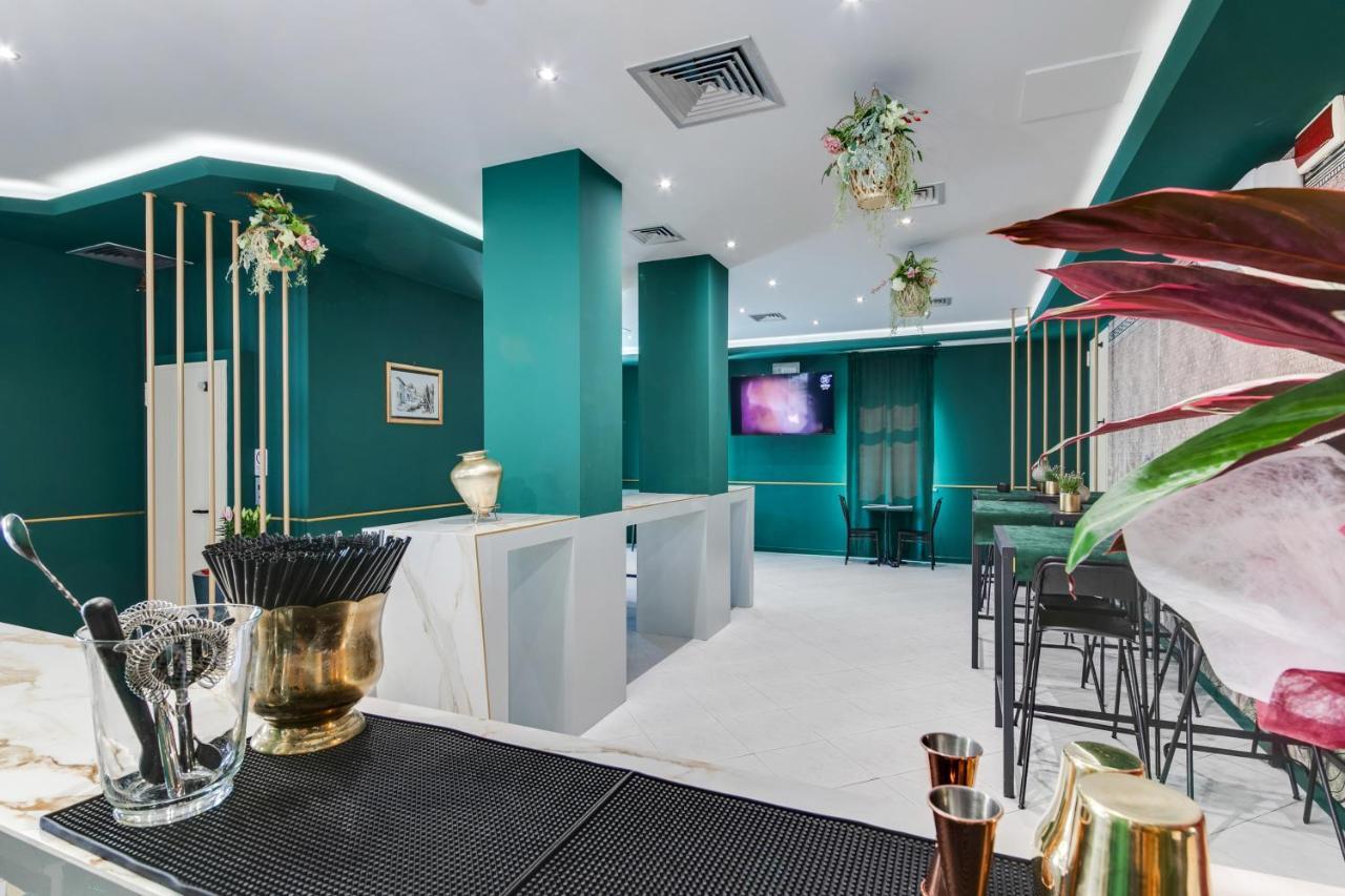 Hotel Sorriso Римини Экстерьер фото