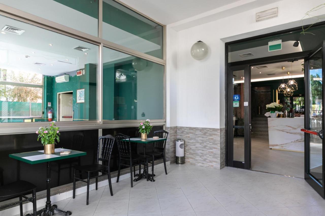 Hotel Sorriso Римини Экстерьер фото