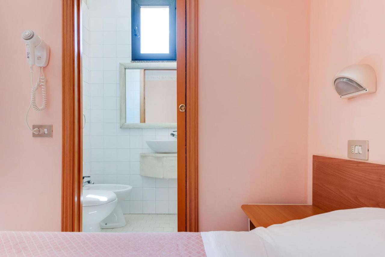 Hotel Sorriso Римини Экстерьер фото