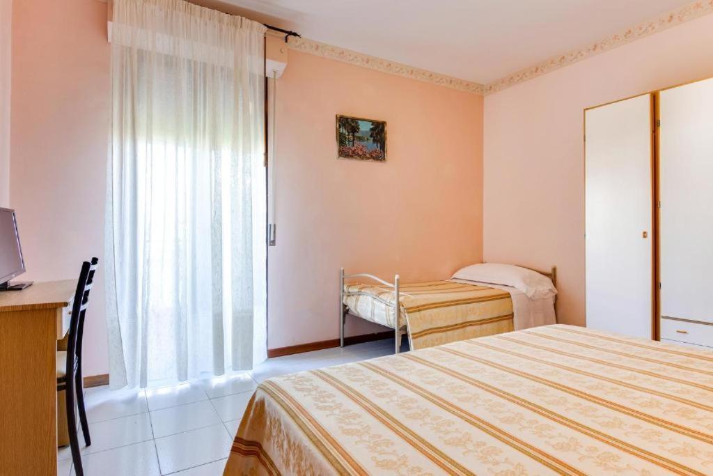 Hotel Sorriso Римини Экстерьер фото